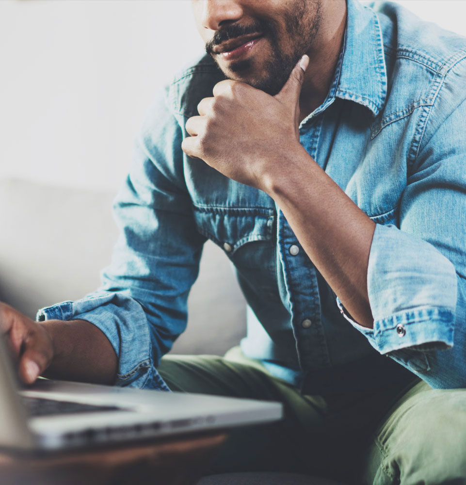 privacy policy being read